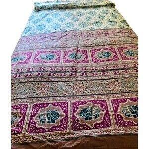 PLUM & BOW URBAN OUTFITTERS Twin Sz Boho Elephant Button Duvet & Pillowcase Set